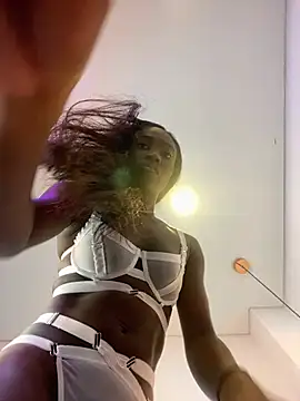 Skylar Smith  online show from 03-31-26, 12:05