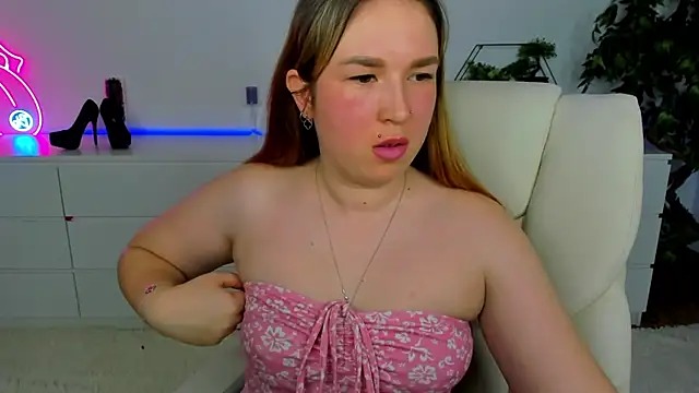 Sofii darling online show from 03-04-26, 05:41