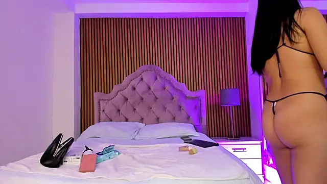 Starbutterflyy  online show from 11-17-25, 04:07