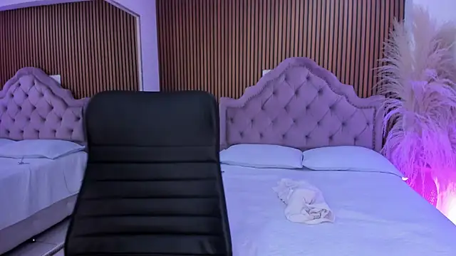 Starbutterflyy  online show from 04-14-26, 05:13