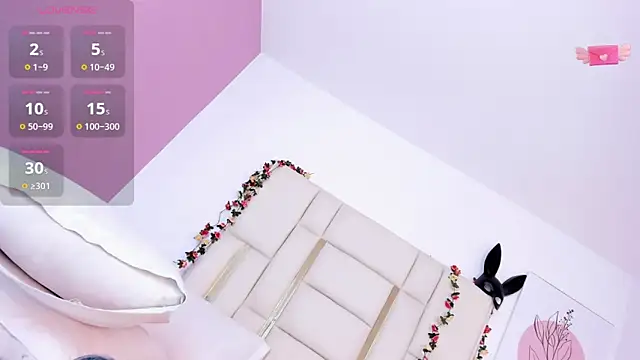 Snapshot of Silvana-Castro chatting on 11-27-25, 11:45 Silvana-Castro online show from 11-27-25, 11:45