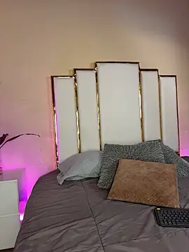 Snapshot of Alexandraa_Gomez chatting on 11-17-25, 08:36 Alexandraa Gomez online show from 11-17-25, 08:36