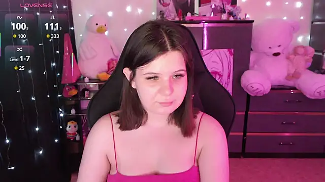 Snapshot of AmyVibess chatting on 11-22-25, 08:08 AmyVibess online show from 11-22-25, 08:08