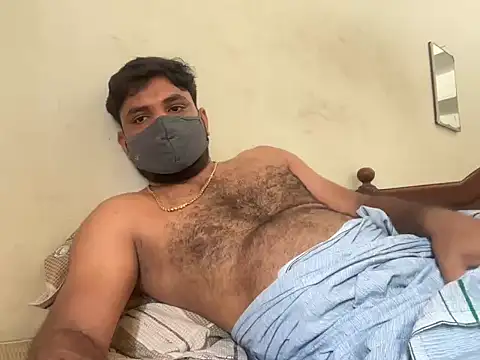 Snapshot of HandsomeMche chatting on 10-11-25, 08:13 HandsomeMche online show from 10-11-25, 08:13