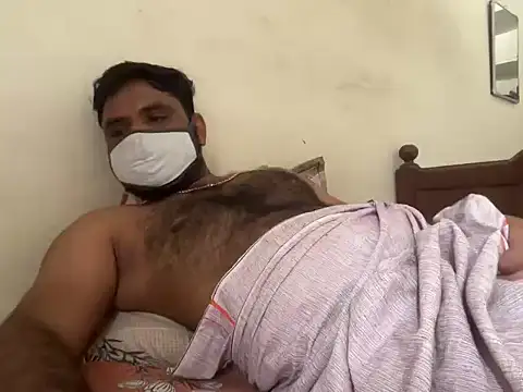 Snapshot of HandsomeMche chatting on 11-13-25, 05:50 HandsomeMche online show from 11-13-25, 05:50