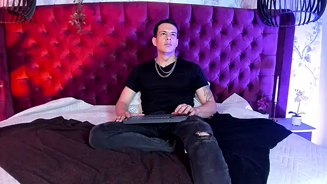 Dustin Sonne online show from 02-10-26, 03:43