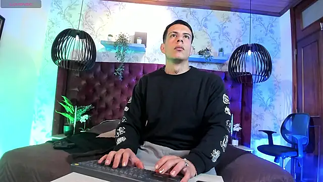 Snapshot of Dustin_Sonne chatting on 04-22-26, 03:42 Dustin Sonne online show from 04-22-26, 03:42