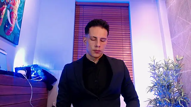 Snapshot of Dustin_Sonne chatting on 05-08-26, 03:45 Dustin Sonne online show from 05-08-26, 03:45