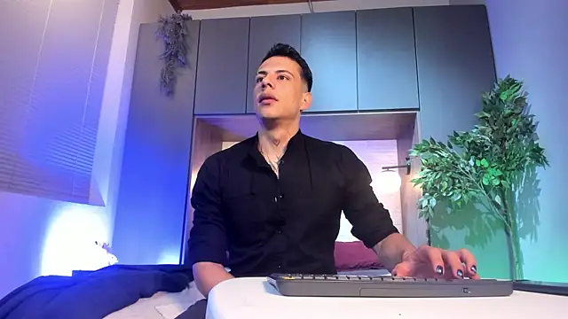 Snapshot of Dustin_Sonne chatting on 05-29-26, 03:48 Dustin Sonne online show from 05-29-26, 03:48