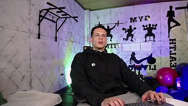 Snapshot of Dustin_Sonne chatting on 06-02-26, 03:41 Dustin Sonne online show from 06-02-26, 03:41