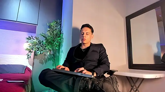 Snapshot of Dustin_Sonne chatting on 06-03-26, 03:31 Dustin Sonne online show from 06-03-26, 03:31