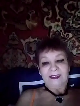 Snapshot of Rose60301 chatting on 10-29-25, 11:12 Rose60301 online show from 10-29-25, 11:12