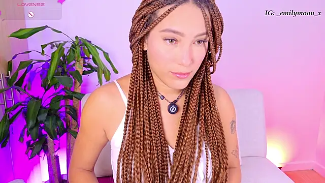 Snapshot of onlyemily_ chatting on 07-19-26, 01:09 onlyemily online show from 07-19-26, 01:09