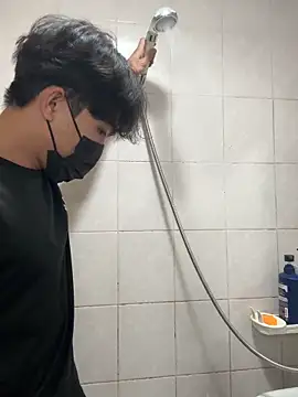 Snapshot of SongJinWoo007 chatting on 11-15-25, 07:49 SongJinWoo007 online show from 11-15-25, 07:49