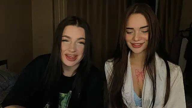 Snapshot of honey_____bunny chatting on 09-12-25, 06:52 honey bunny online show from 09-12-25, 06:52