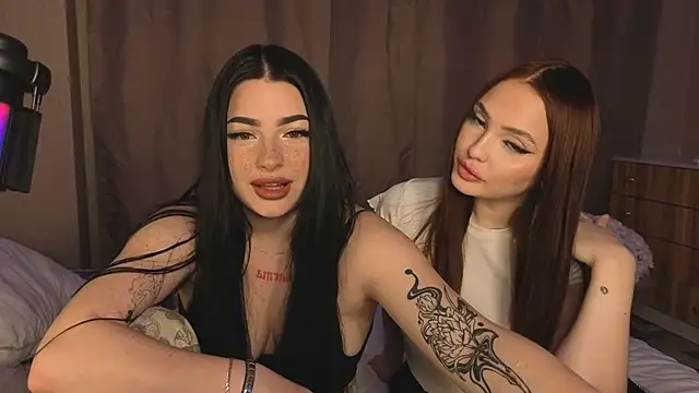 Snapshot of honey_____bunny chatting on 10-17-25, 11:46 honey bunny online show from 10-17-25, 11:46