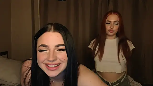 Snapshot of honey_____bunny chatting on 11-18-25, 06:01 honey bunny online show from 11-18-25, 06:01