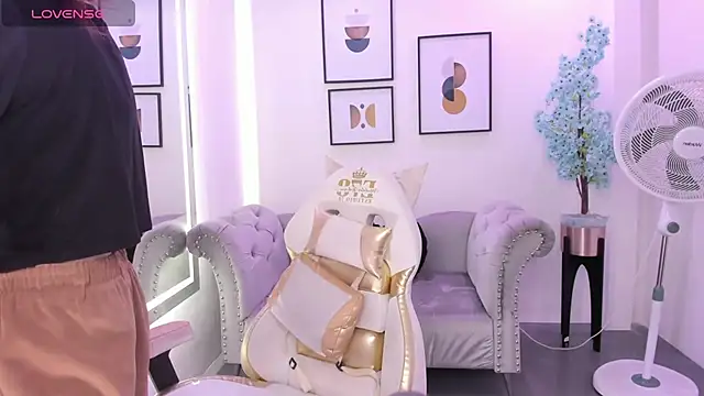 Alicia leclair online show from 12-17-25, 07:31