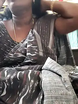 Snapshot of tamil_Nathi chatting on 11-22-25, 01:26 tamil Nathi online show from 11-22-25, 01:26