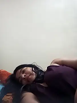 Snapshot of srimasrima chatting on 11-25-25, 01:05 srimasrima online show from 11-25-25, 01:05