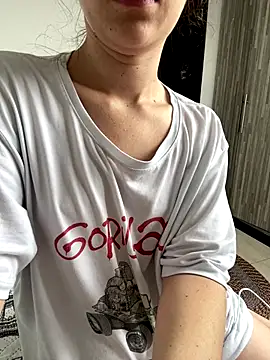 Snapshot of Megan_colsom chatting on 09-20-25, 04:08 Megan colsom online show from 09-20-25, 04:08