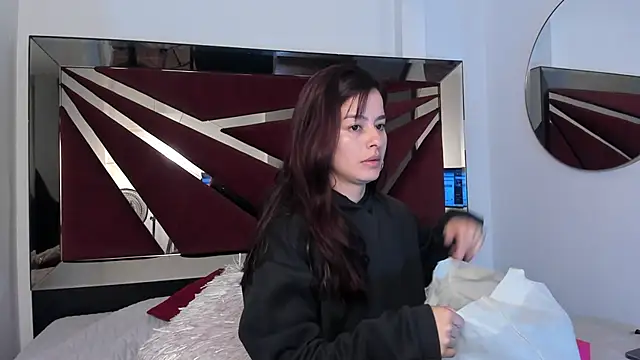 Snapshot of valerieMattson chatting on 10-09-25, 02:26 valerieMattson online show from 10-09-25, 02:26