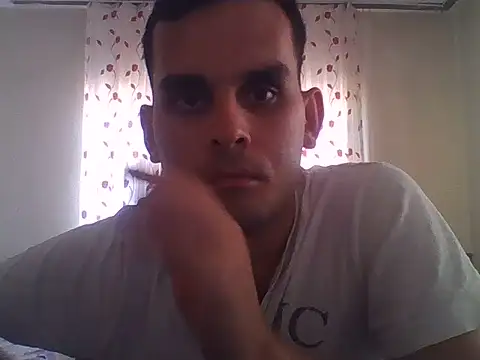 Snapshot of photo3995 chatting on 07-17-26, 11:50 photo3995 online show from 07-17-26, 11:50