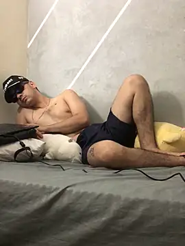 Snapshot of Cesar_Augusto chatting on 11-01-25, 01:29 Cesar Augusto online show from 11-01-25, 01:29