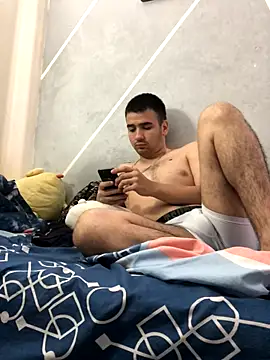 Snapshot of Cesar_Augusto chatting on 11-07-25, 01:33 Cesar Augusto online show from 11-07-25, 01:33