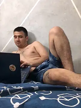 Snapshot of Cesar_Augusto chatting on 11-08-25, 01:39 Cesar Augusto online show from 11-08-25, 01:39