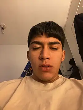 Snapshot of BadboyXXXMZ chatting on 02-01-26, 10:19 BadboyXXXMZ online show from 02-01-26, 10:19