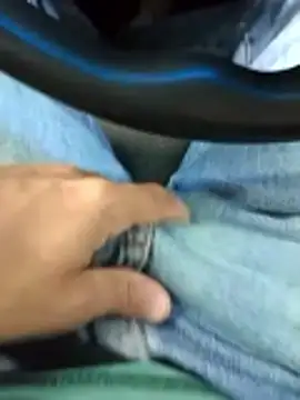 Snapshot of chef82 chatting on 11-12-25, 11:21 chef82 online show from 11-12-25, 11:21