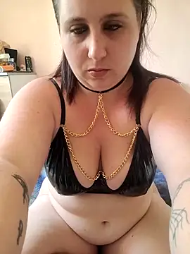 Snapshot of Mlle-S chatting on 04-11-26, 07:45 Mlle-S online show from 04-11-26, 07:45