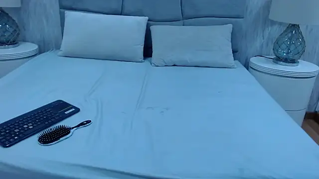 LittleeStar online show from 09-20-25, 12:33