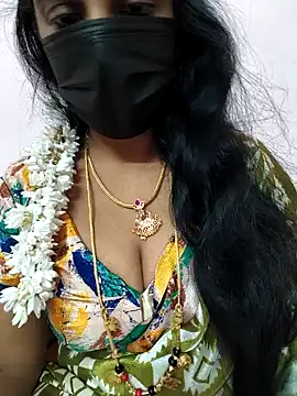 Snapshot of sana-99 chatting on 10-29-25, 04:53 sana-99 online show from 10-29-25, 04:53