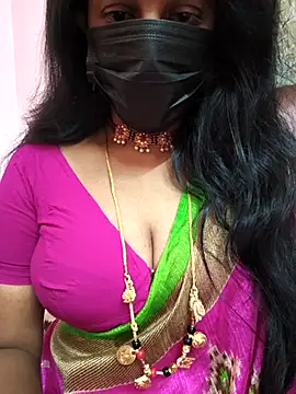 Snapshot of sana-99 chatting on 11-10-25, 01:37 sana-99 online show from 11-10-25, 01:37