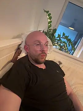 Mrlarox online show from 04-13-26, 05:40