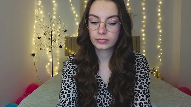 Real cutie1 online show from 01-10-26, 02:08