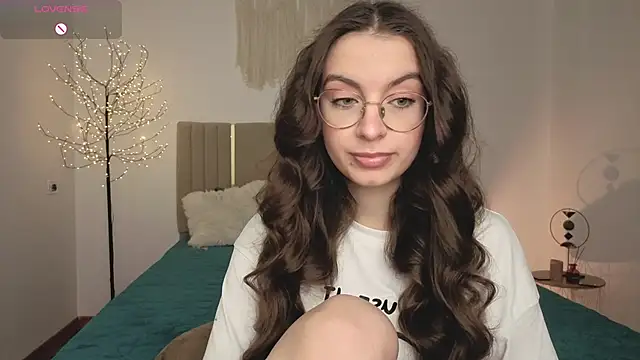 Real cutie1 online show from 04-03-26, 01:09