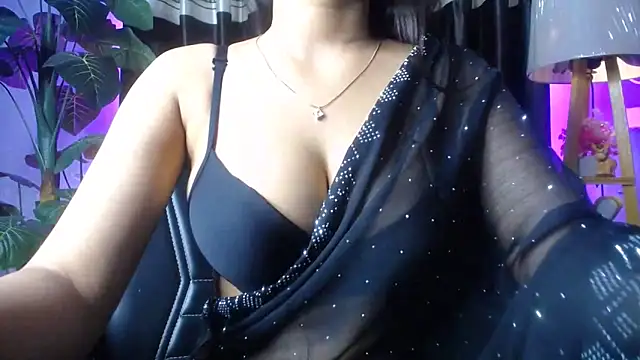Snapshot of kiara_1122 chatting on 05-25-26, 09:21 kiara 1122 online show from 05-25-26, 09:21