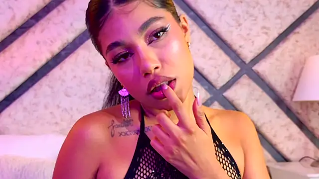 ZafiraRose online show from 10-09-25, 04:05