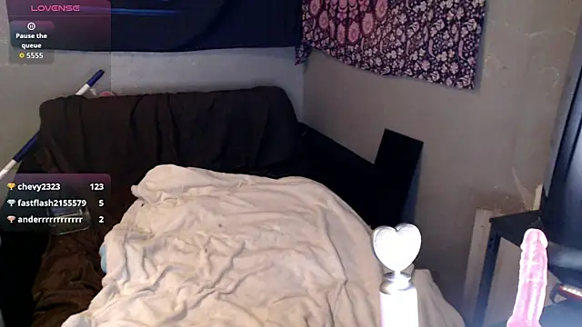 London Ray online show from 01-19-26, 06:28