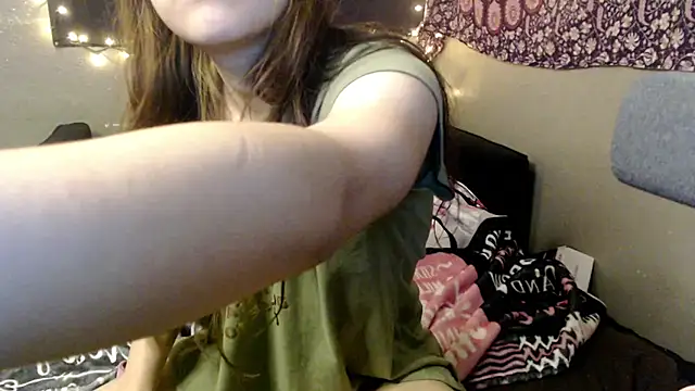 Snapshot of London_Ray chatting on 07-02-26, 10:05 London Ray online show from 07-02-26, 10:05