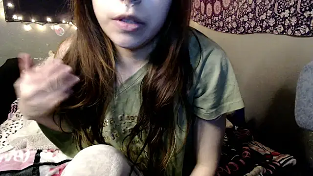 Snapshot of London_Ray chatting on 07-16-26, 11:44 London Ray online show from 07-16-26, 11:44