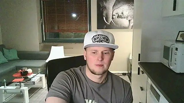 Dartanjanas13 online show from 01-10-26, 04:53