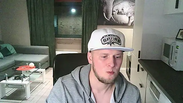 Snapshot of Dartanjanas13 chatting on 02-06-26, 07:39 Dartanjanas13 online show from 02-06-26, 07:39