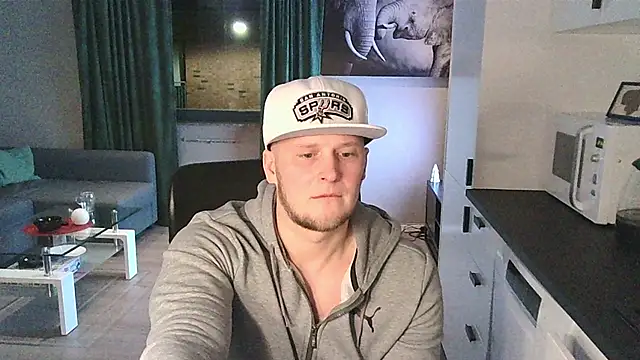 Snapshot of Dartanjanas13 chatting on 02-18-26, 08:16 Dartanjanas13 online show from 02-18-26, 08:16