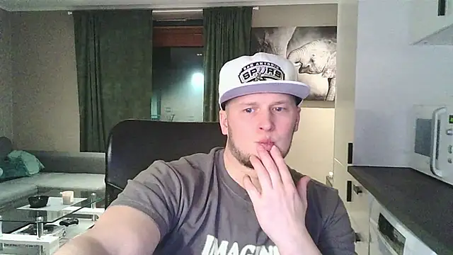 Snapshot of Dartanjanas13 chatting on 02-27-26, 09:15 Dartanjanas13 online show from 02-27-26, 09:15