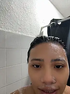 Nia Desire online show from 04-23-26, 01:18