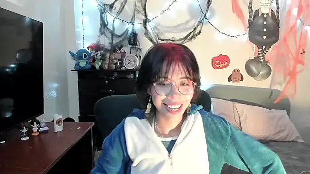 Snapshot of dolliette24 chatting on 10-26-25, 03:45 dolliette24 online show from 10-26-25, 03:45